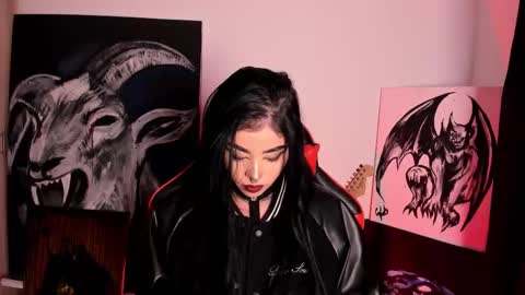 Snapshot of laurenrousexx chatting on October 5, 1:47 am LAUREN INDEPENDENT MODEL HELP ME REACH 100 LIKES PLS online show from October 5, 1:47 am