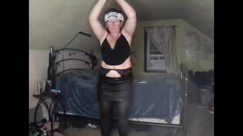 Lauren online show from December 7, 11:29 pm