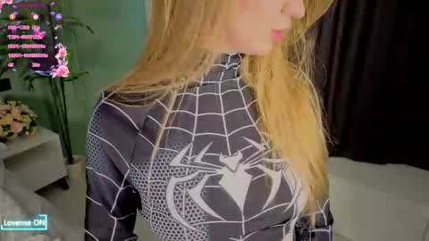 Laura online show from March 28, 5:09 am