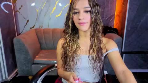 Laurita  online show from November 12, 8:00 pm