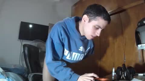 Lautaro online show from March 25, 12:28 am