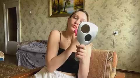 Elin online show from June 14, 11:23 am