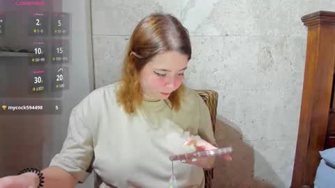 laylaah online show from March 9, 1:21 am