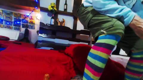 Laye19 online show from March 2, 12:09 am