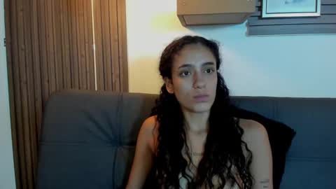 Layla online show from September 28, 2:53 am