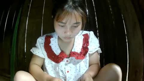 layla_999 online show from May 29, 12:20 am