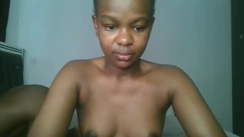 layla_cutiee online show from February 12, 11:25 am