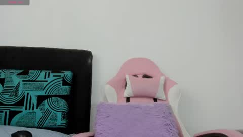 LAYLA online show from July 17, 6:32 pm
