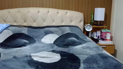 kelly online show from March 20, 10:37 pm