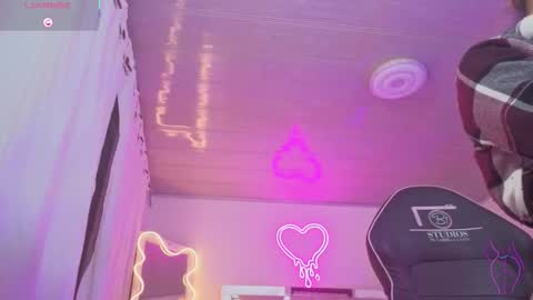 laylafoxy_tay online show from November 17, 3:20 am