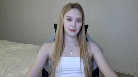 LaylaPretty001 online show from February 3, 5:29 am