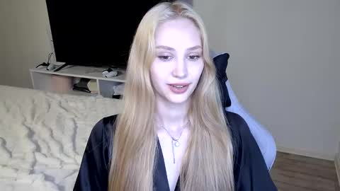 LaylaPretty001 online show from June 11, 5:05 am