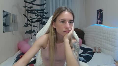 laymablast online show from October 19, 6:40 am