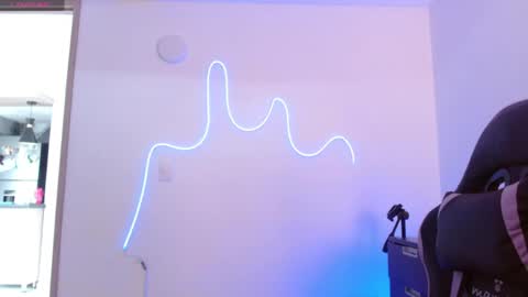 Vannessa  online show from May 26, 3:40 pm