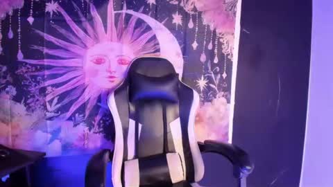 layra_66 online show from July 3, 5:18 pm