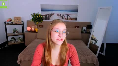 layriantavee online show from March 1, 6:57 am