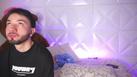 Vero Andy and Caius online show from February 8, 11:24 pm