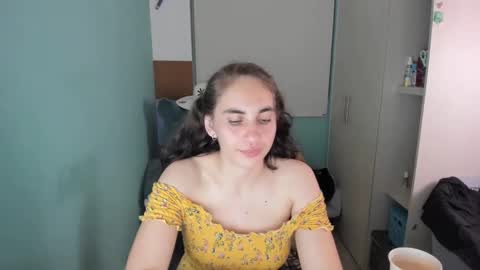 Laura online show from January 31, 1:33 am