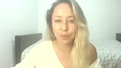 leah_susman online show from February 12, 3:10 am