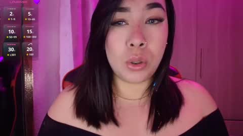 leah online show from November 16, 12:07 pm