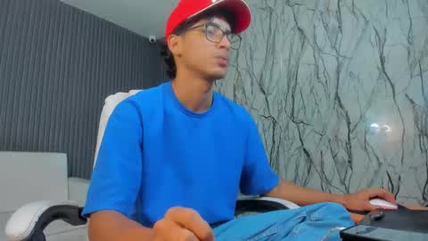 leam_1 online show from March 1, 2:49 am