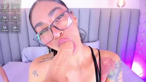 Hey Im Lea online show from June 11, 10:08 pm