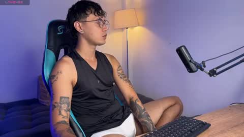leaneseb online show from June 11, 11:30 am