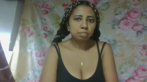 leatiana online show from April 15, 3:59 pm