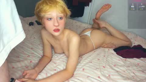 I am Melisa. Im new here. This is my first day online show from November 19, 7:45 pm