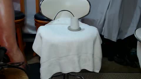 Lee Cox online show from October 20, 5:45 am