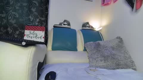 leenar_key online show from February 14, 6:29 pm