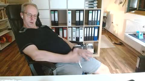 Dave online show from July 17, 11:06 pm