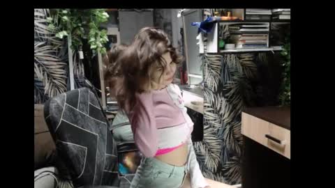 Snapshot of legenda_liya chatting on September 29, 1:37 am Liya online show from September 29, 1:37 am