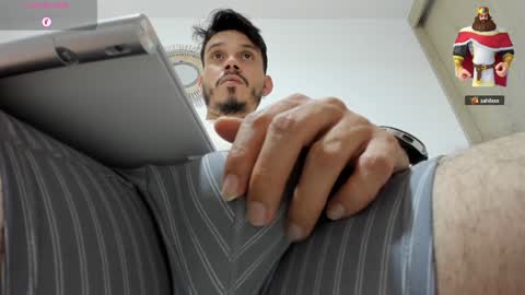 Snapshot of legolas_15 chatting on December 19, 3:40 am Alejandro online show from December 19, 3:40 am