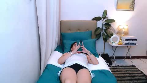 Cailey online show from June 7, 4:23 pm