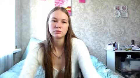 Snapshot of leila_bambi chatting on September 12, 8:38 am leila_bambi online show from September 12, 8:38 am