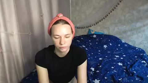 leila_bambi_ online show from July 26, 4:04 pm