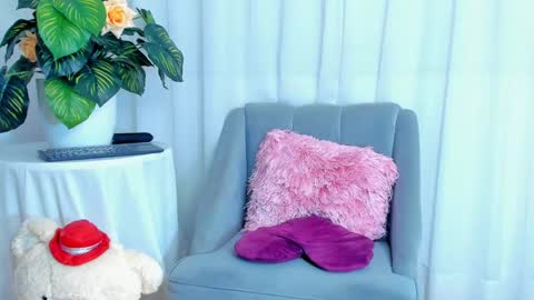   online show from February 20, 7:23 am