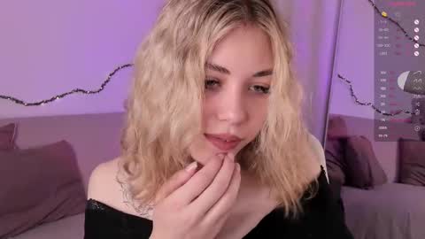 leilalafleur_ online show from February 28, 2:59 am