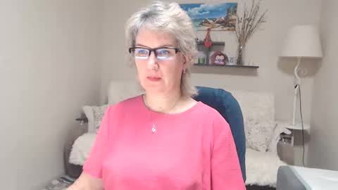 Leila Kinky online show from November 27, 5:15 am