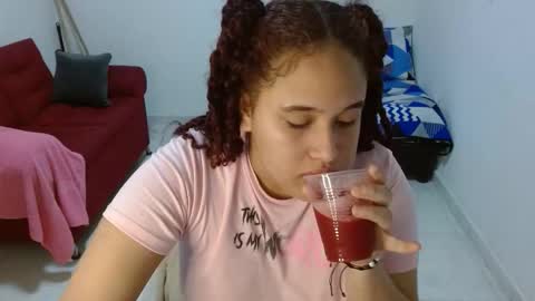 leilaparkersex69 online show from April 22, 12:23 pm