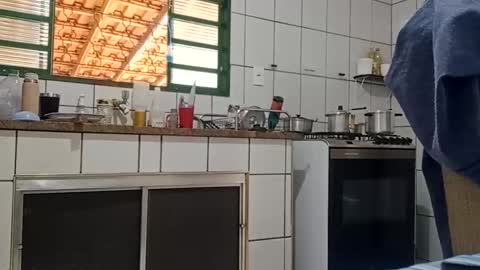 Snapshot of lelefiel chatting on October 30, 4:51 pm Pequeno Urso online show from October 30, 4:51 pm