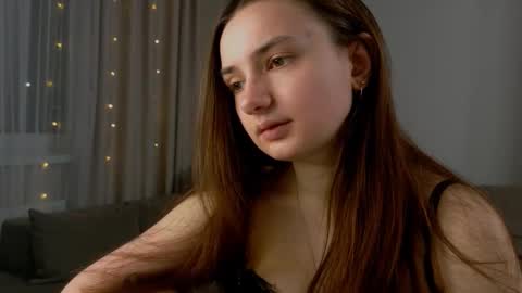 Lelia online show from February 25, 6:44 pm