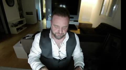 Ange online show from December 14, 10:56 am