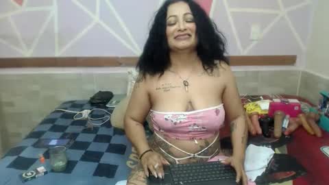 lena_lawson online show from February 8, 8:40 am