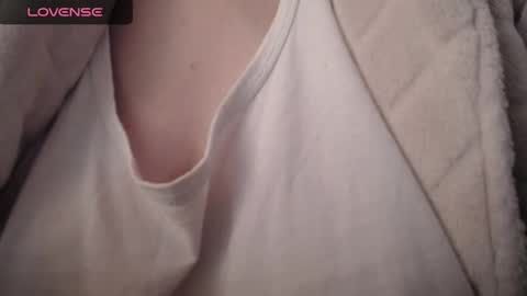 Snapshot of lenagolden chatting on February 21, 11:01 am lenagolden online show from February 21, 11:01 am