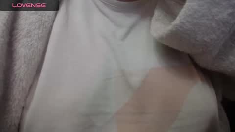 Snapshot of lenagolden chatting on March 2, 5:14 pm lenagolden online show from March 2, 5:14 pm