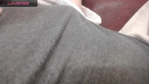 Snapshot of lenagolden chatting on March 7, 7:05 pm lenagolden online show from March 7, 7:05 pm