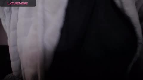 Snapshot of lenagolden chatting on October 21, 10:09 am lenagolden online show from October 21, 10:09 am