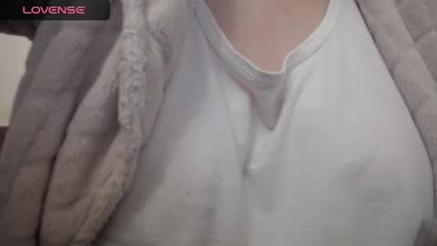 Snapshot of lenagolden chatting on January 10, 5:58 am lenagolden online show from January 10, 5:58 am